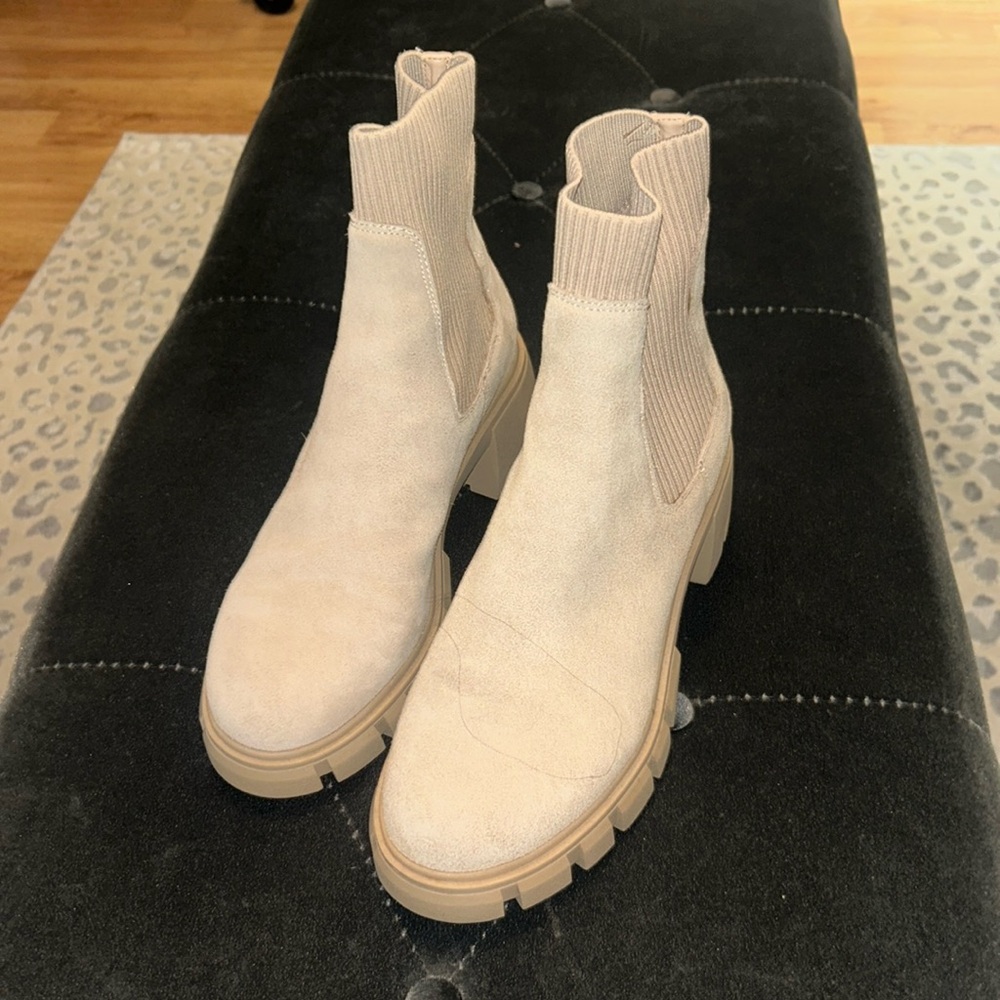 Steve Madden Hayle Platform Chelsea Boot